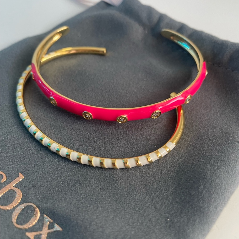 Rocksbox NWOT gold tone enamel cuff bangle set bezel detail